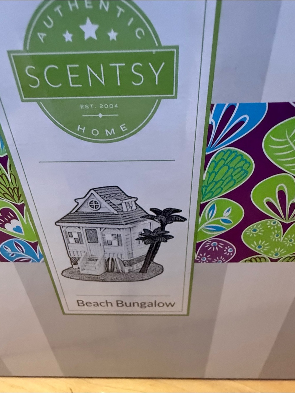 Scentsy Beach Bungalow Accent - Green & Purple Pattern